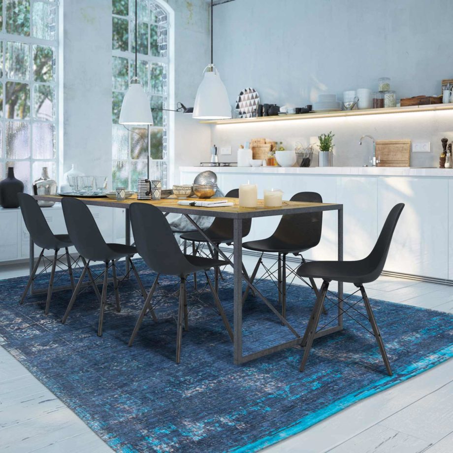 Louis De Poortere tapet LX 8254 Fading World Medaillon Blue Night interior