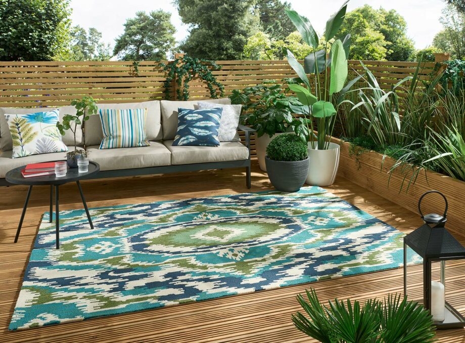 Harlequin Outdoor Ixora Emerald 442007 interior 1