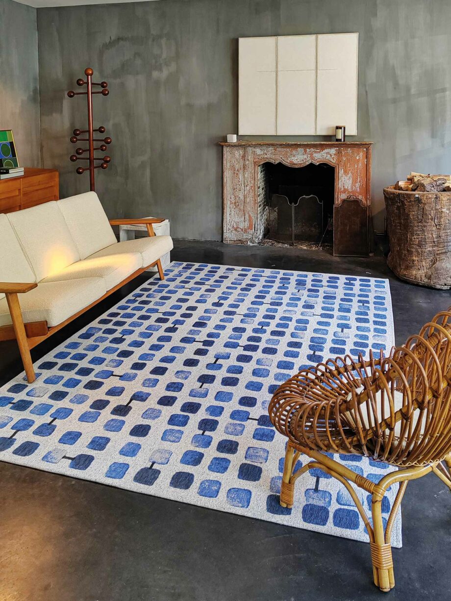Louis De Poortere tapet Craft Cobblestone 9348 Amparo Blues interior 1