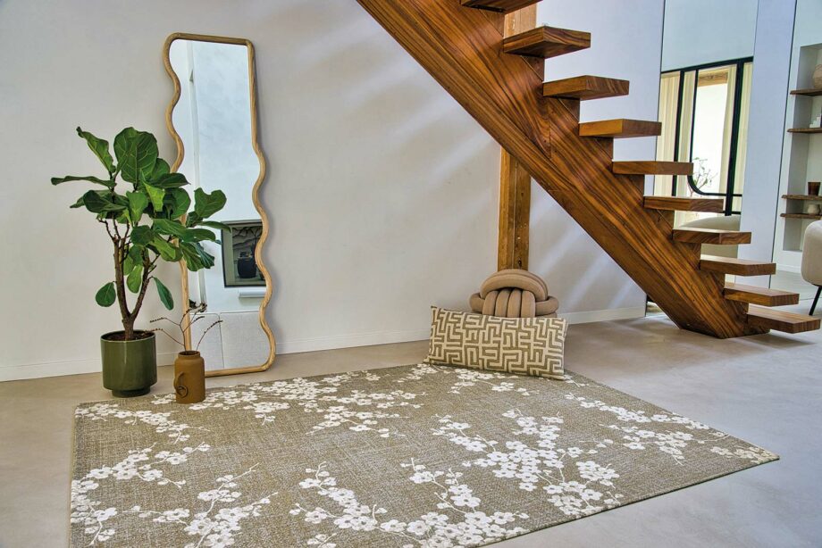 Louis De Poortere tapet Sakura 9372 Wet Garden interior 1