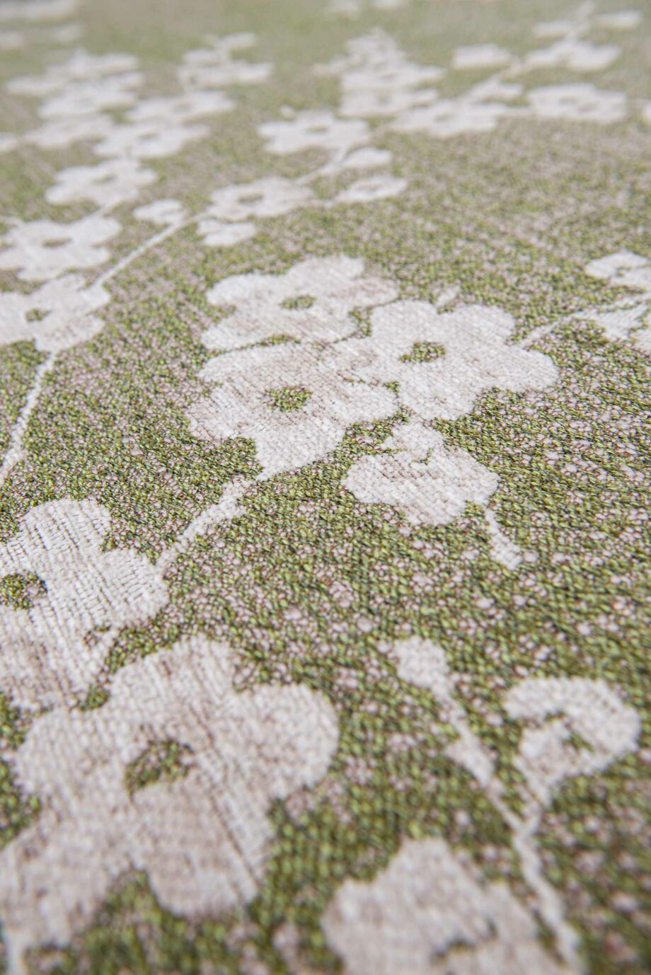 Louis De Poortere tapet Sakura 9372 Wet Garden zoom 3