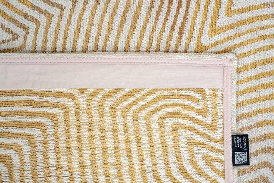Louis De Poortere tapet Meditation Coral 9799 Yellowhippy back