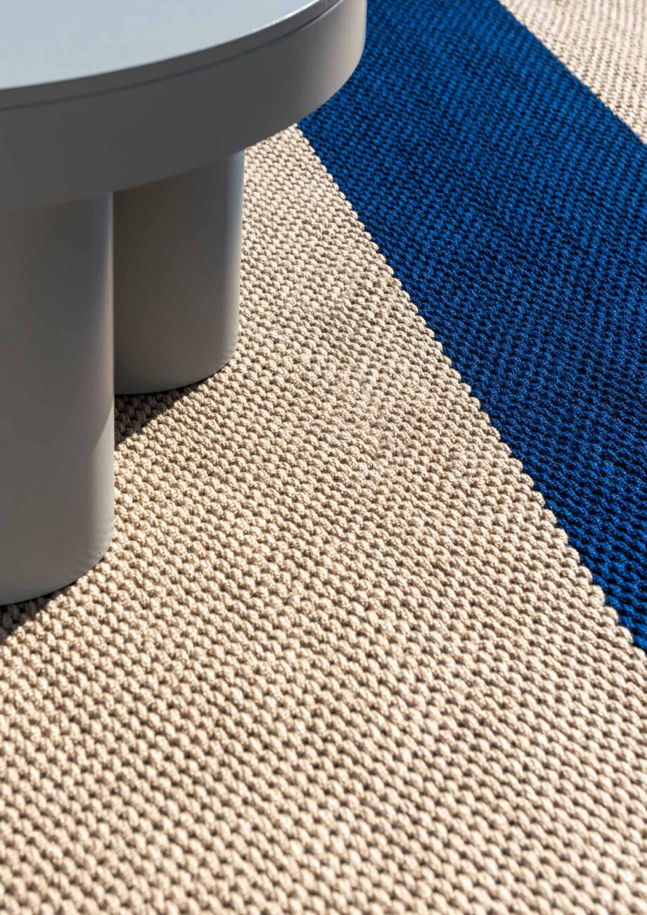 Brink Campman Deck Electric Blue 496708 interior C outdoor