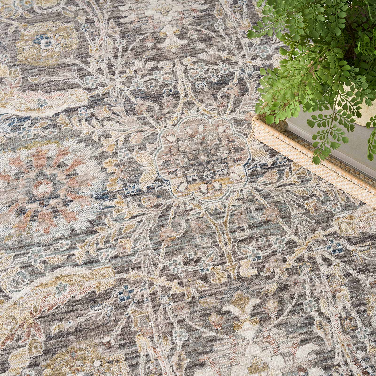 Nourison tapet Antique Fusion ANF03 CHAMT CHARCOAL MULTICOLOR 5x8 841491157831 interior 2